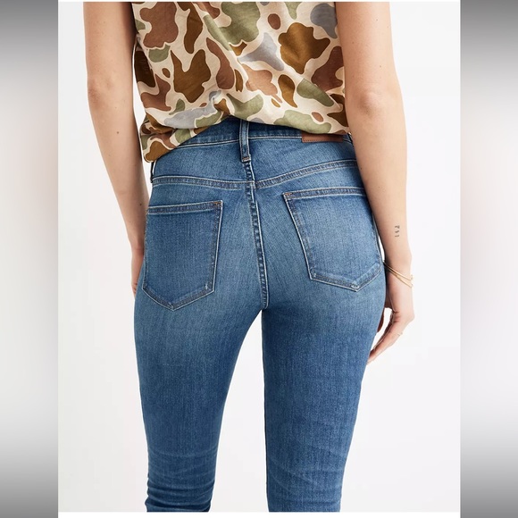 Madewell 9" Mid-Rise Skinny Crop Jeans in Delmar Wash K7517 - Picture 2 of 12